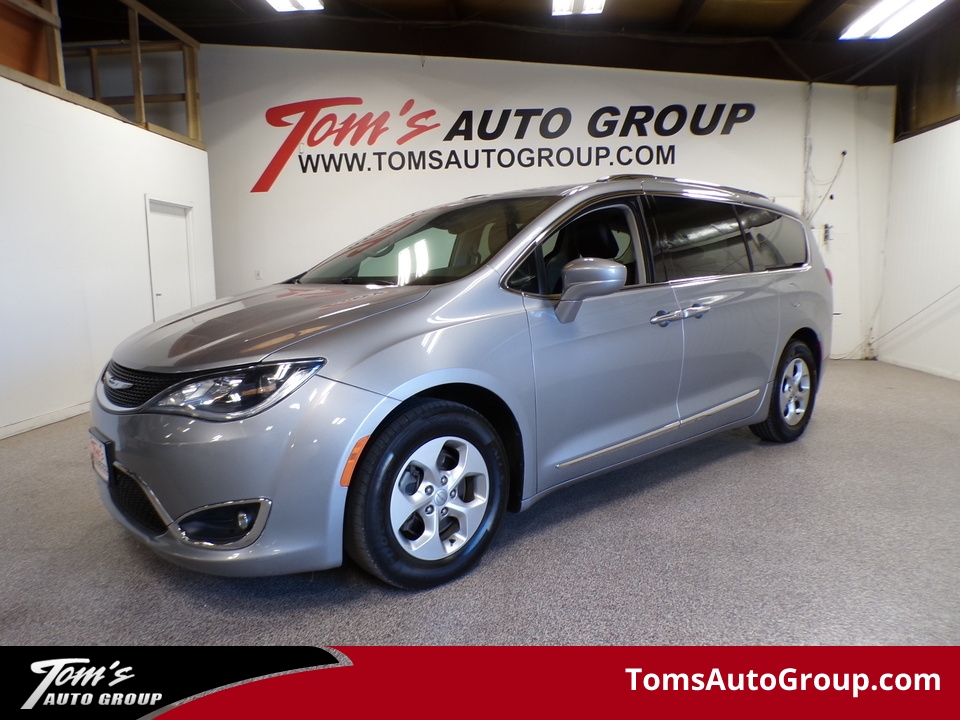 2017 Chrysler Pacifica Touring-L Plus  - M14094  - Tom's Auto Group