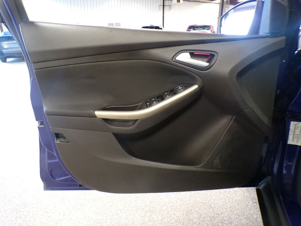2012 Ford Focus  - Tom's Credit City