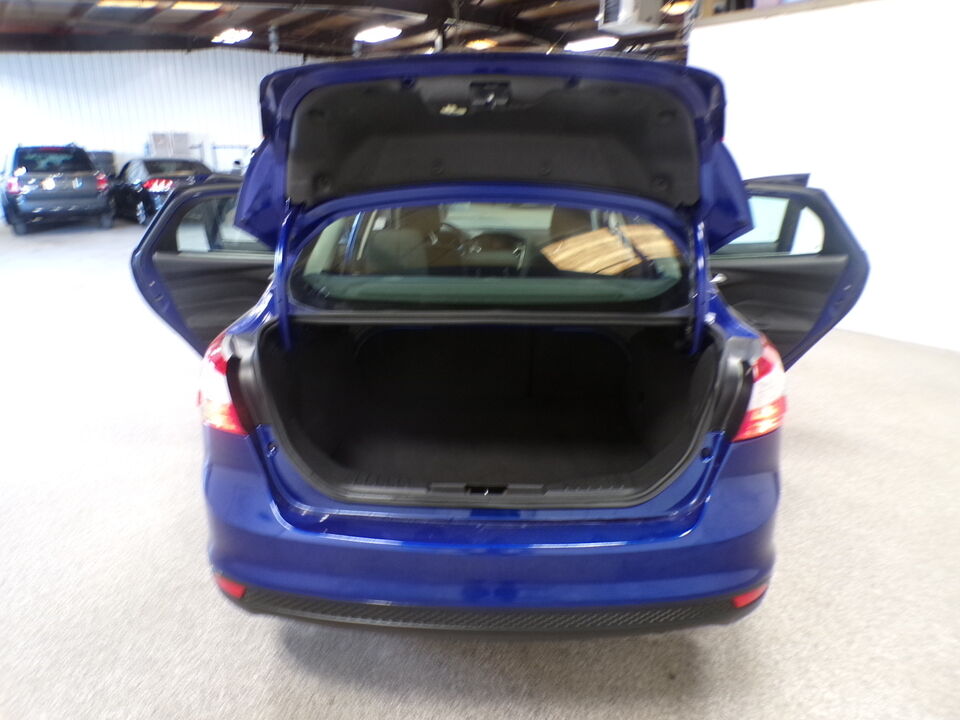 2012 Ford Focus  - Tom's Credit City