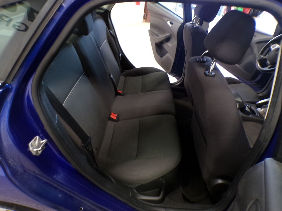 2012 Ford Focus  - Tom's Credit City