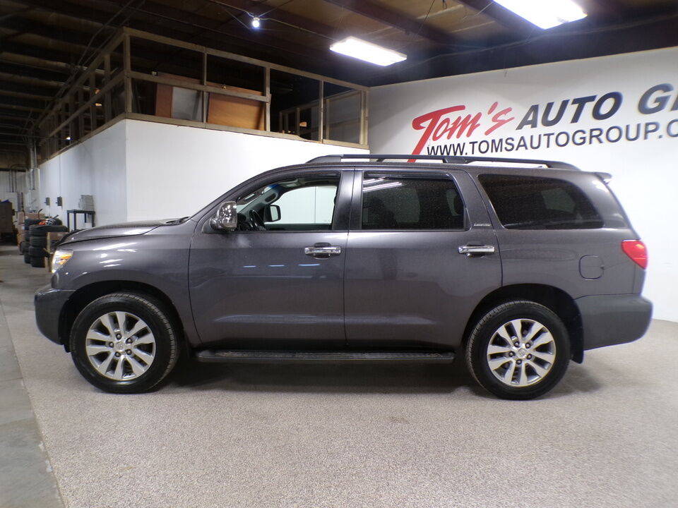 2014 Toyota Sequoia  - Tom's Credit City
