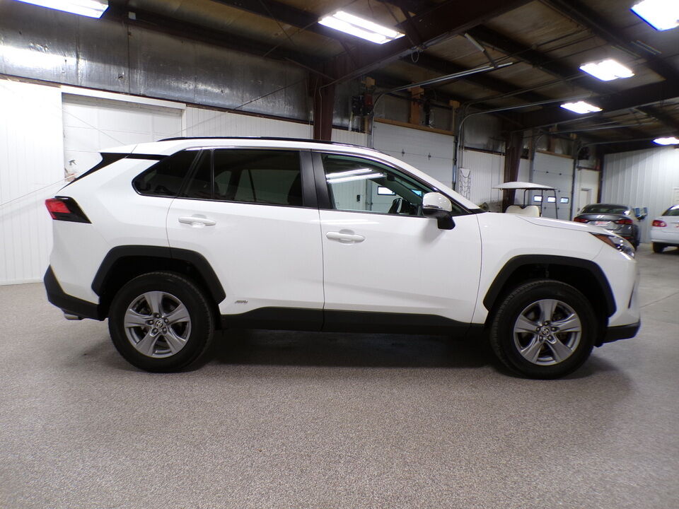 2022 Toyota RAV-4  - Tom's Credit City