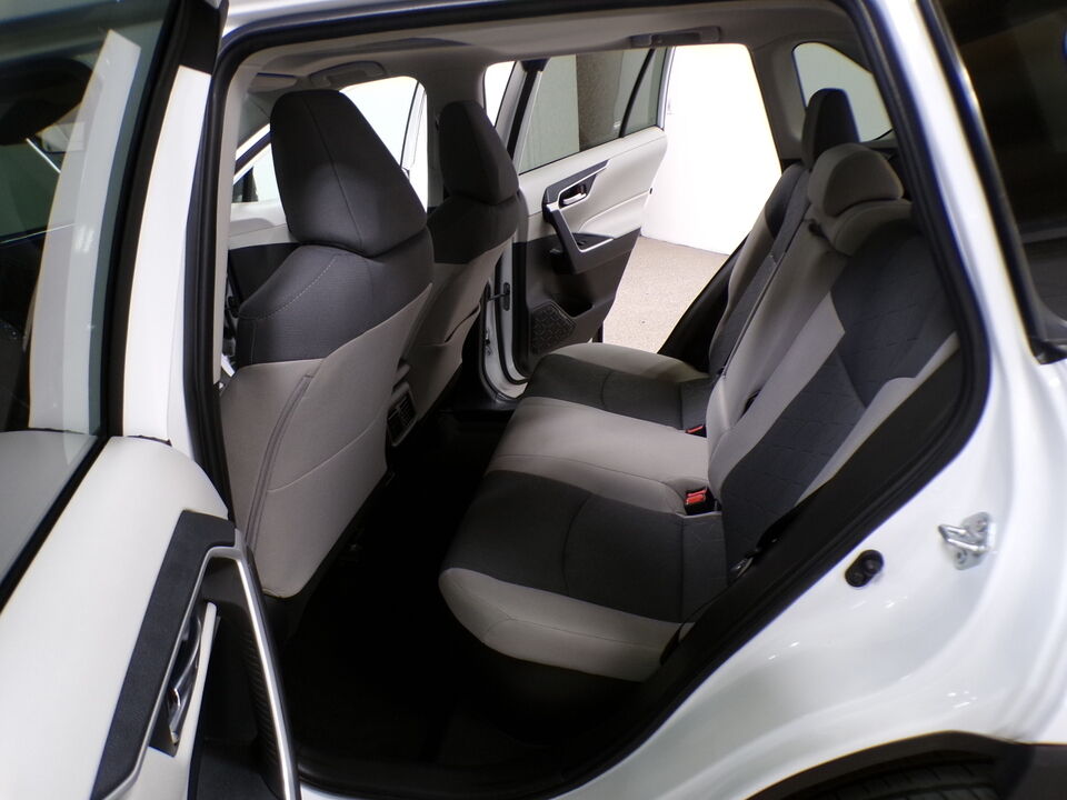 2022 Toyota RAV-4  - Tom's Credit City