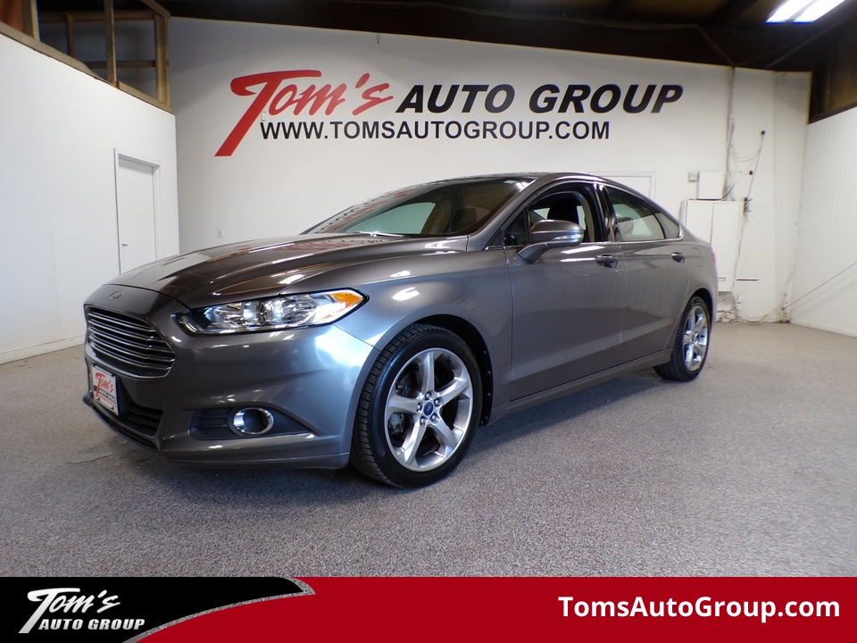 2013 Ford Fusion SE  - M77516Z  - Tom's Auto Group