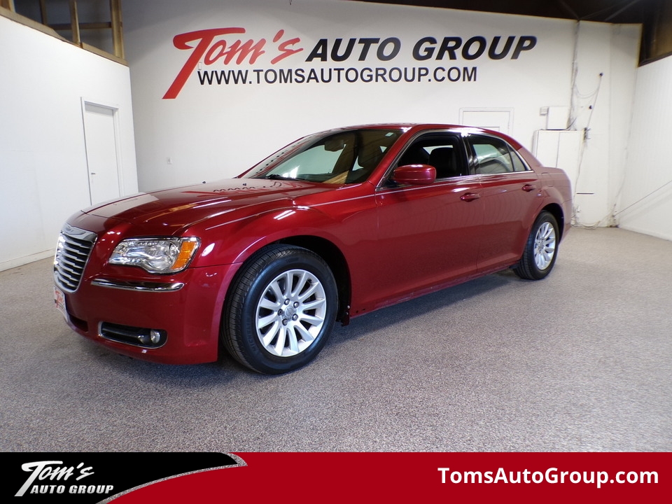 2014 Chrysler 300  - M96963Z  - Tom's Auto Sales, Inc.