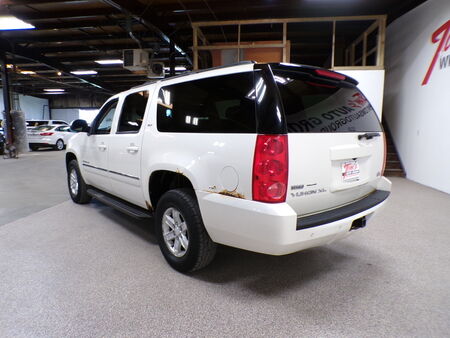 2011 GMC Yukon XL  - Tom's Budget Cars