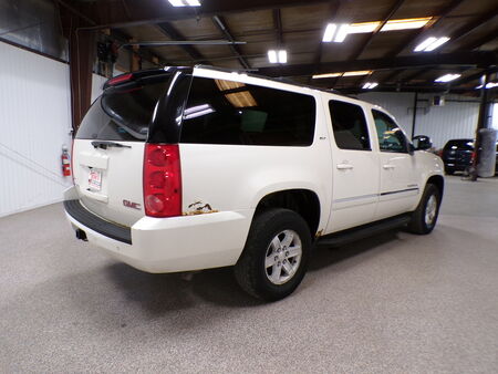 2011 GMC Yukon XL  - Tom's Budget Cars
