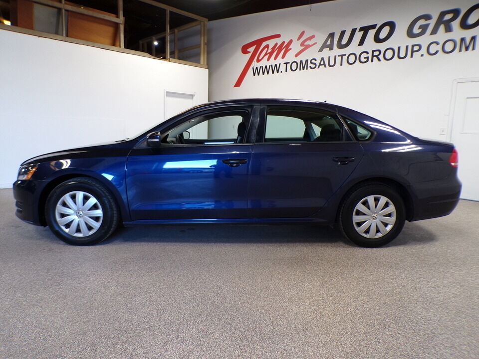 2013 Volkswagen Passat  - Tom's Credit City