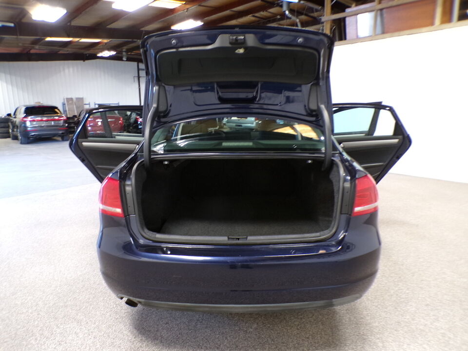 2013 Volkswagen Passat  - Tom's Credit City