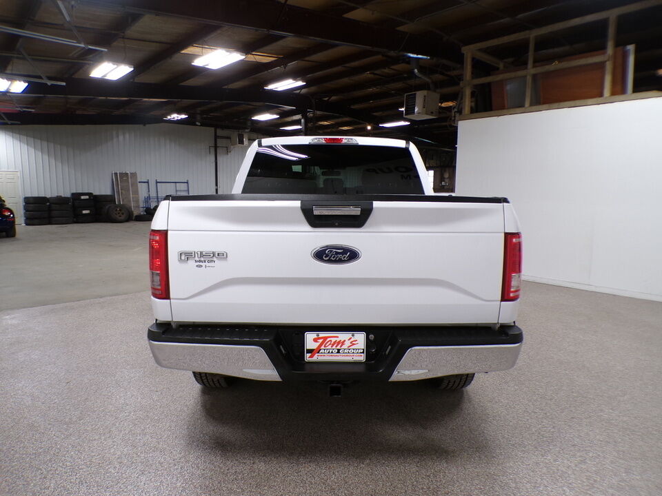 2015 Ford F-150  - Tom's Credit City