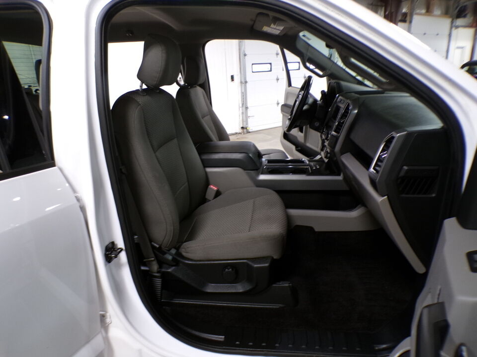 2015 Ford F-150  - Tom's Credit City