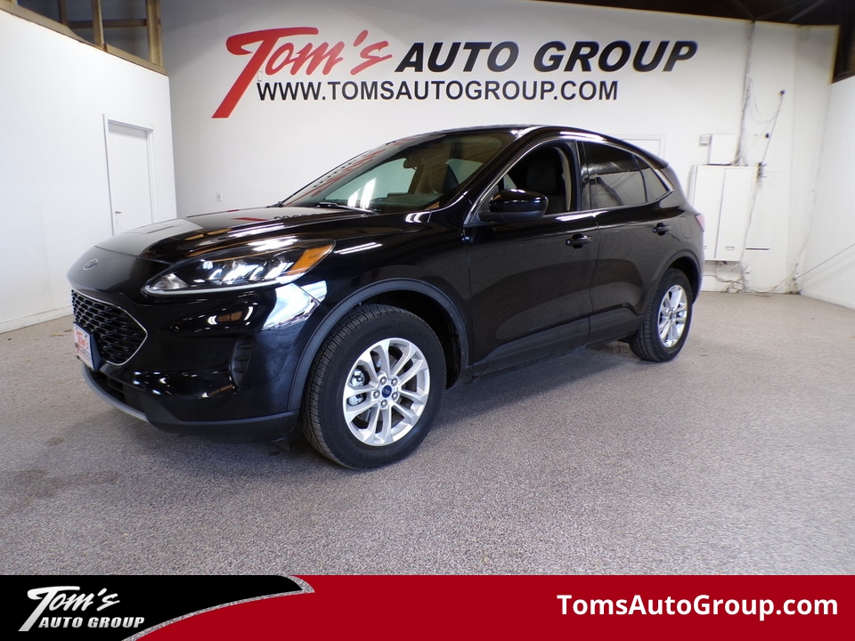 2020 Ford Escape SE  - N33711  - Tom's Auto Group