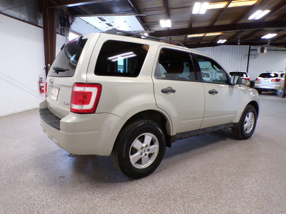 2009 Ford Escape  - Tom's Auto Sales, Inc.