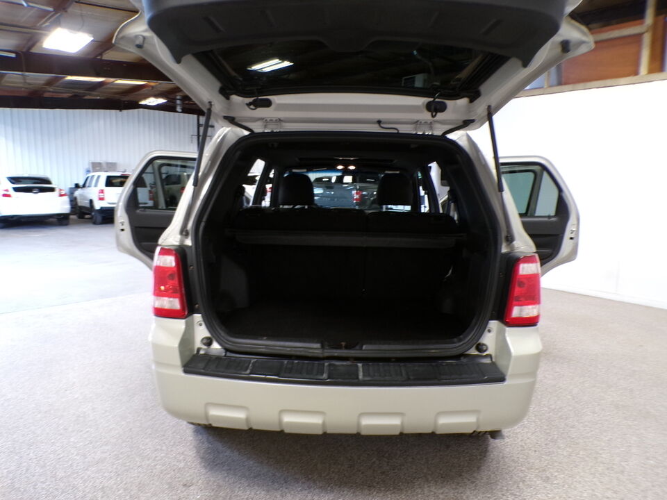 2009 Ford Escape  - Tom's Auto Sales, Inc.