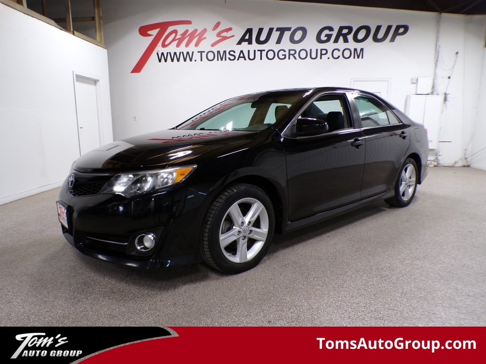 2013 Toyota Camry SE  - N53311L  - Tom's Auto Group
