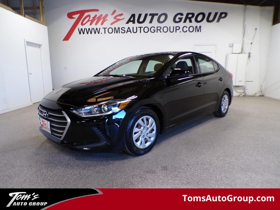 2017 Hyundai Elantra SE  - S62158  - Tom's Credit City