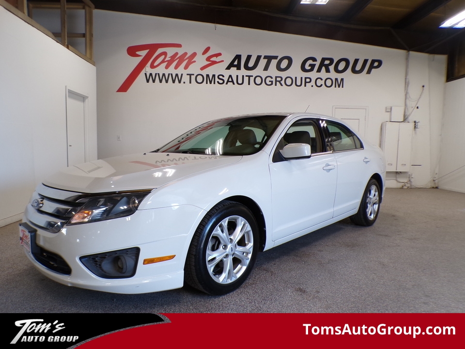 2012 Ford Fusion SE  - N50563Z  - Tom's Auto Group