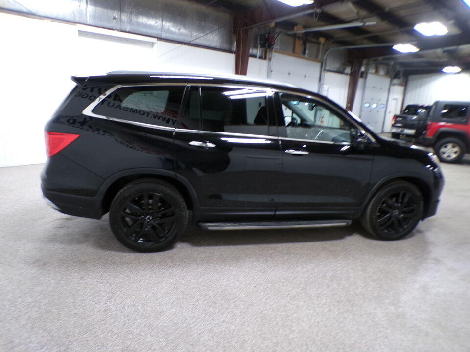 2016 Honda Pilot  - Tom's Credit City