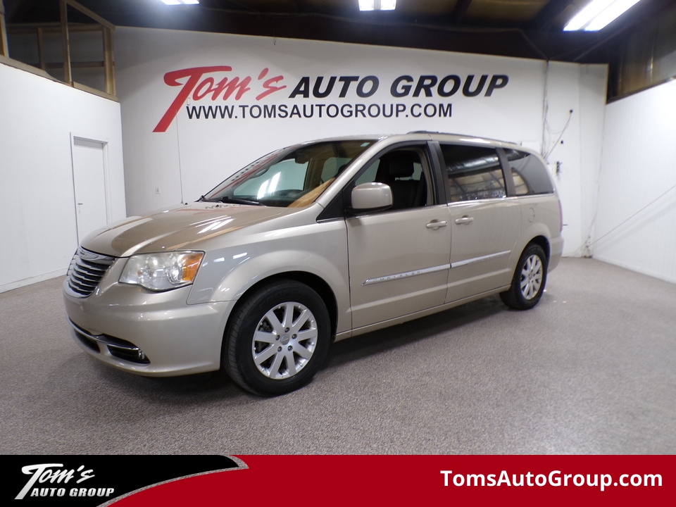 2013 Chrysler Town & Country Touring  - S21307L  - Tom's Auto Group