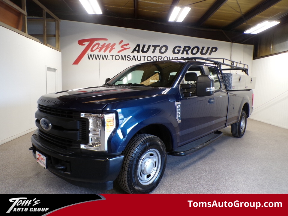 2017 Ford F-250 XL  - T50705Z  - Tom's Auto Group
