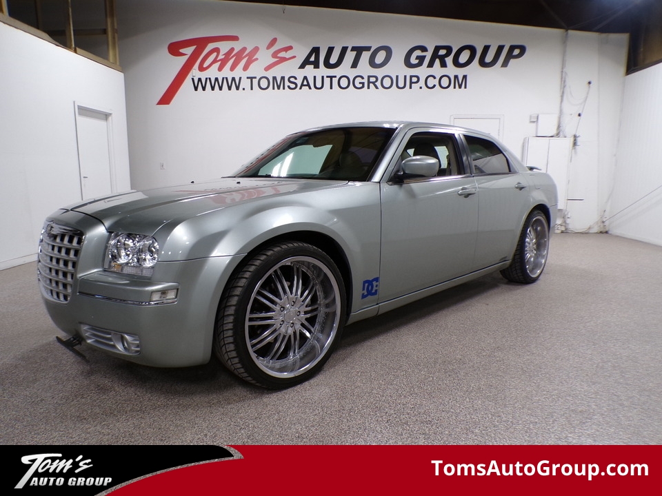 2005 Chrysler 300 300 Touring  - B11547L  - Tom's Budget Cars