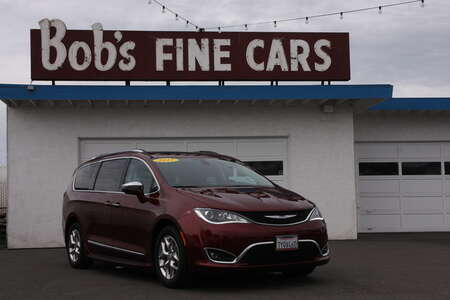2017 Chrysler Pacifica Limited for Sale  - 5768  - Bob's Fine Cars