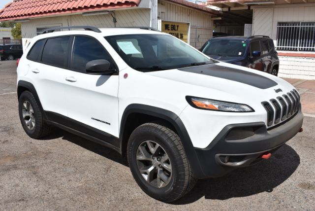 2017 Jeep Cherokee  - Dynamite Auto Sales