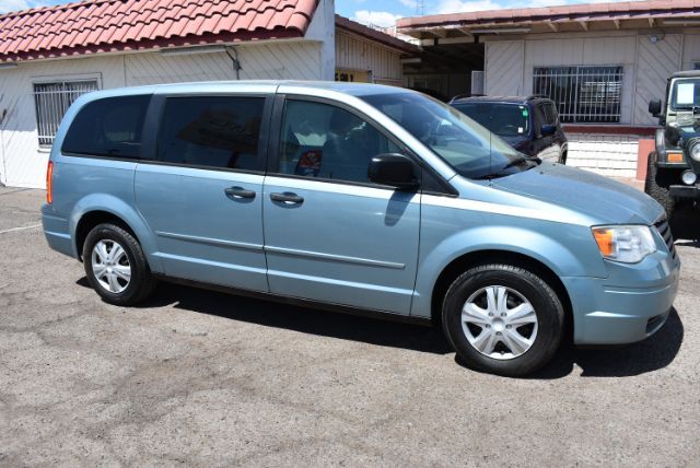 2008 Chrysler Town & Country  - Dynamite Auto Sales