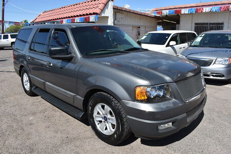 2005 Ford Expedition  - Dynamite Auto Sales