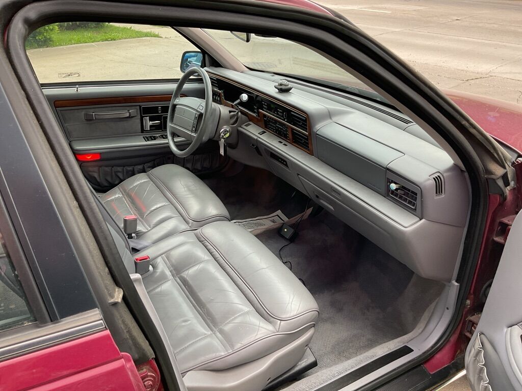 1993 Lincoln Continental (93)  - MCCJ Auto Group