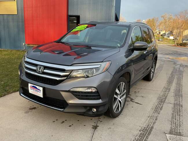 2016 Honda Pilot TOURING AWD for Sale  - 104150  - MCCJ Auto Group