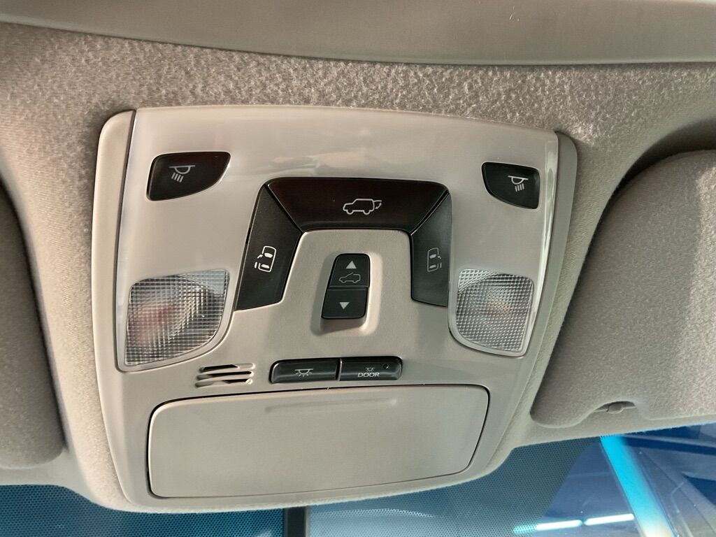 2014 Toyota Sienna  - MCCJ Auto Group