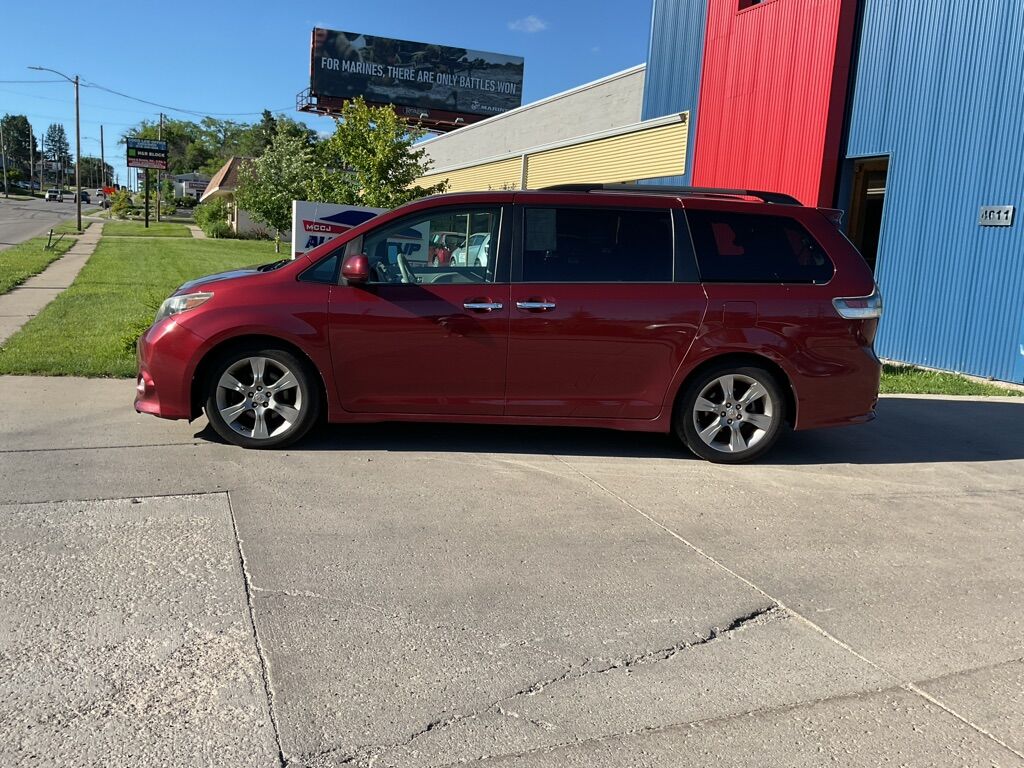 2014 Toyota Sienna  - MCCJ Auto Group