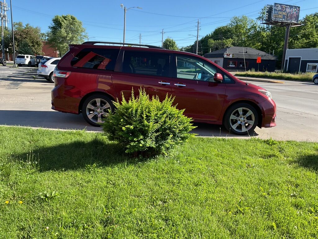 2014 Toyota Sienna  - MCCJ Auto Group