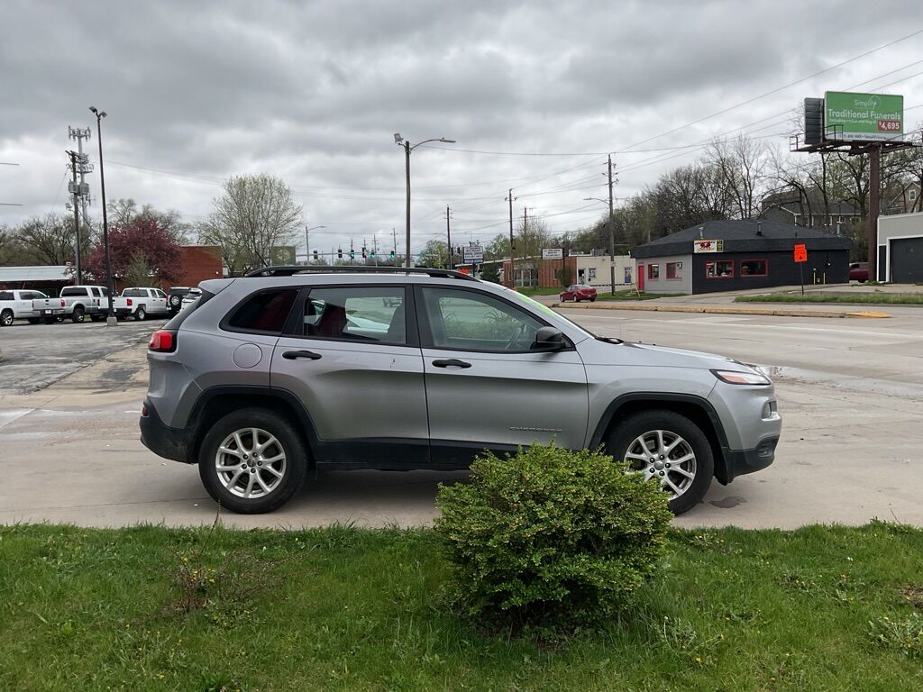 2016 Jeep Cherokee  - MCCJ Auto Group