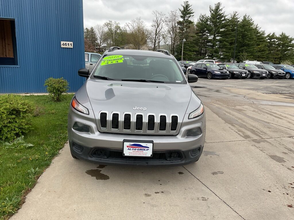 2016 Jeep Cherokee  - MCCJ Auto Group