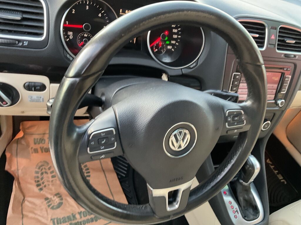 2013 Volkswagen Jetta  - MCCJ Auto Group