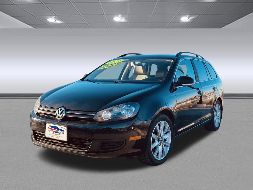 2013 Volkswagen Jetta  - MCCJ Auto Group