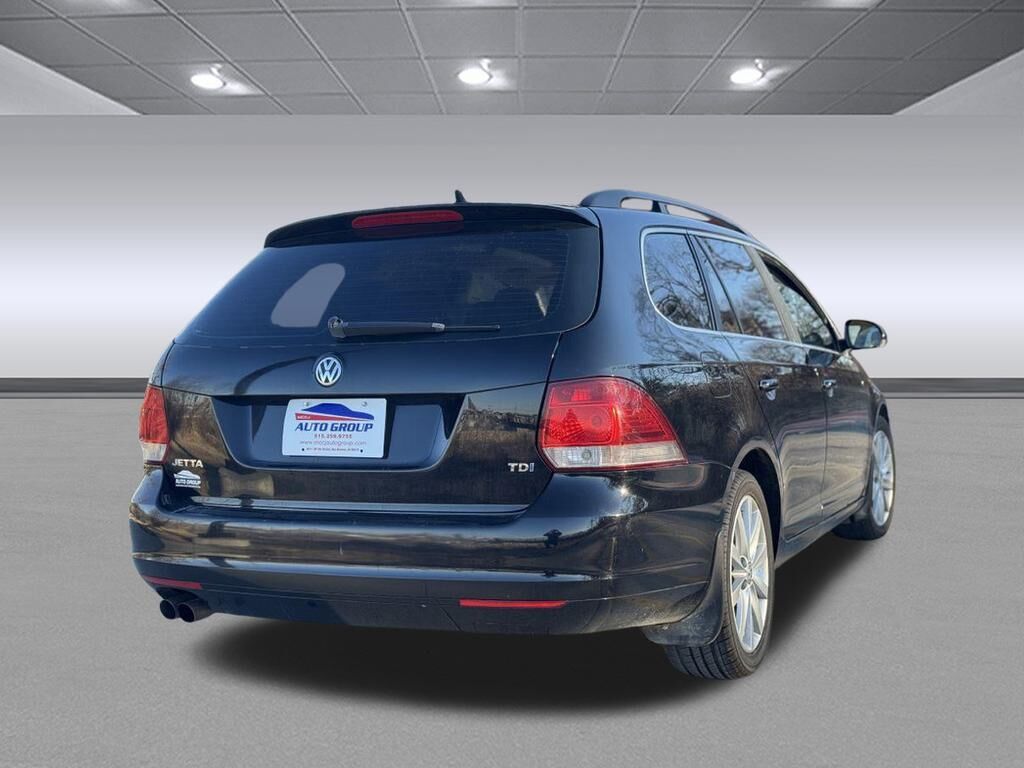 2013 Volkswagen Jetta  - MCCJ Auto Group