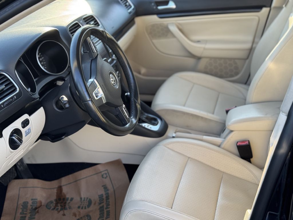 2013 Volkswagen Jetta  - MCCJ Auto Group