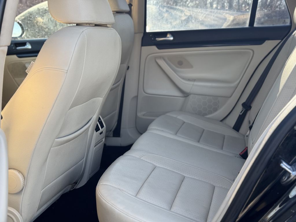 2013 Volkswagen Jetta  - MCCJ Auto Group
