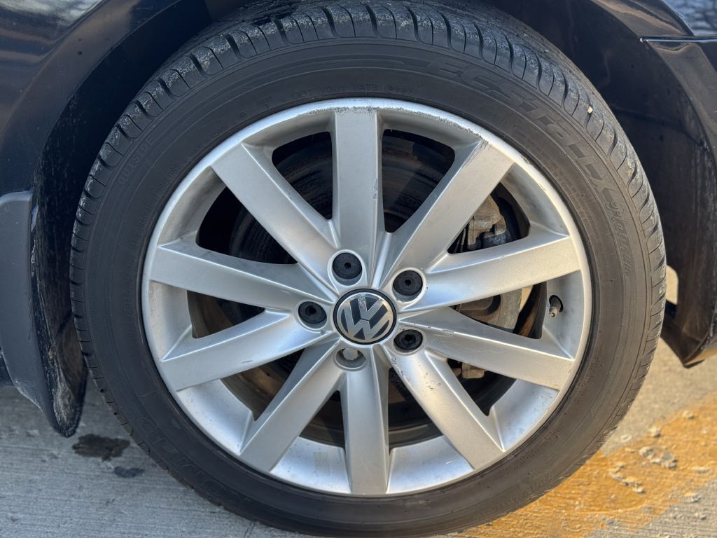 2013 Volkswagen Jetta  - MCCJ Auto Group