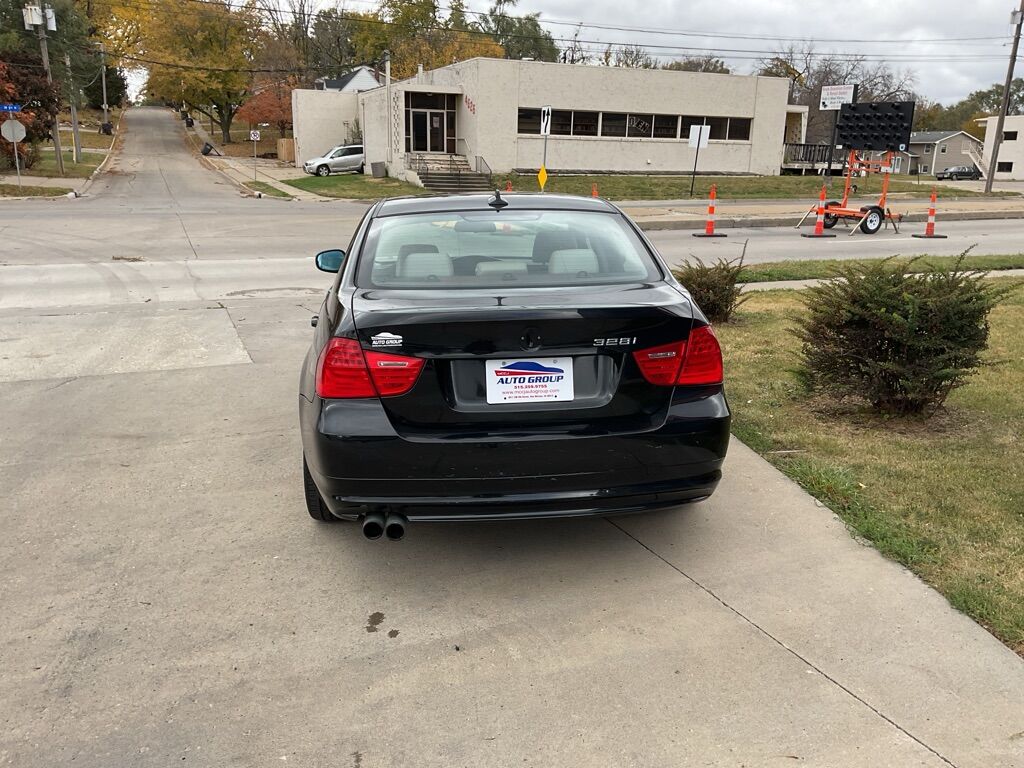 2011 BMW 3 Series  - MCCJ Auto Group