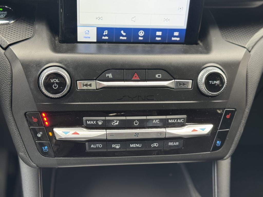 2020 Ford Explorer  - MCCJ Auto Group