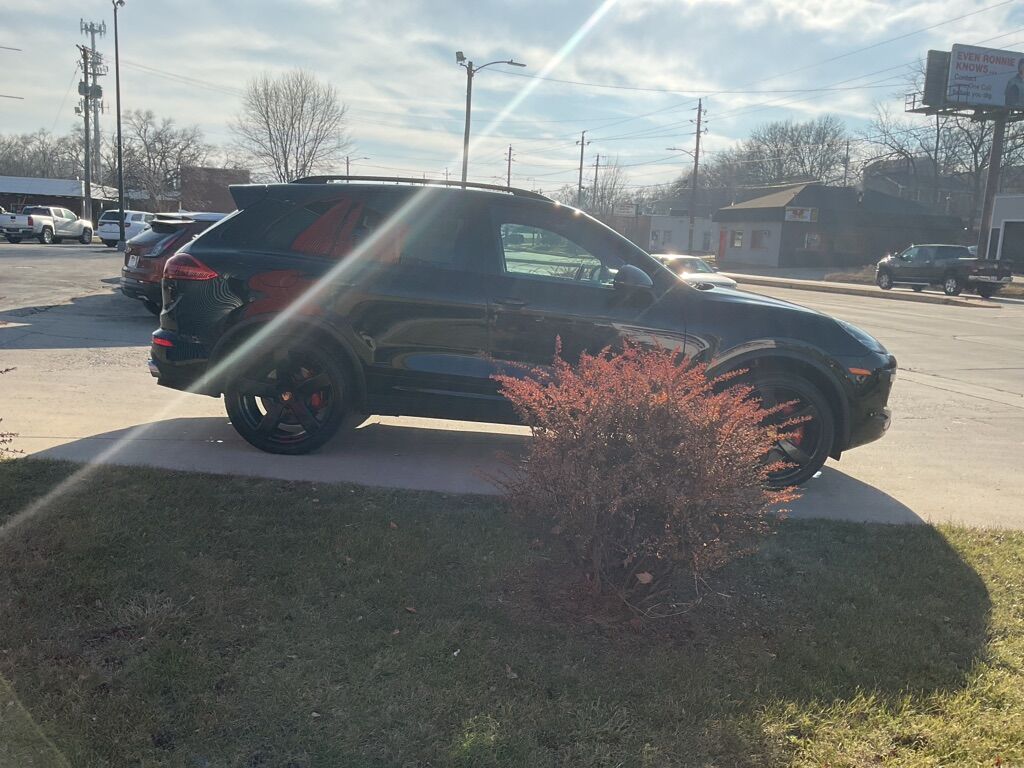 2016 Porsche Cayenne  - MCCJ Auto Group