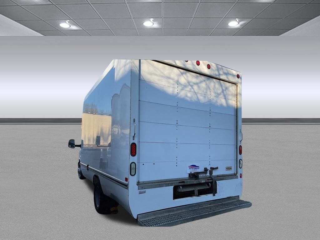 2017 GMC Savana Commercial Cutaway  - MCCJ Auto Group