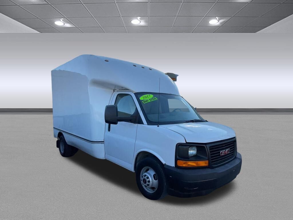 2017 GMC Savana Commercial Cutaway  - MCCJ Auto Group