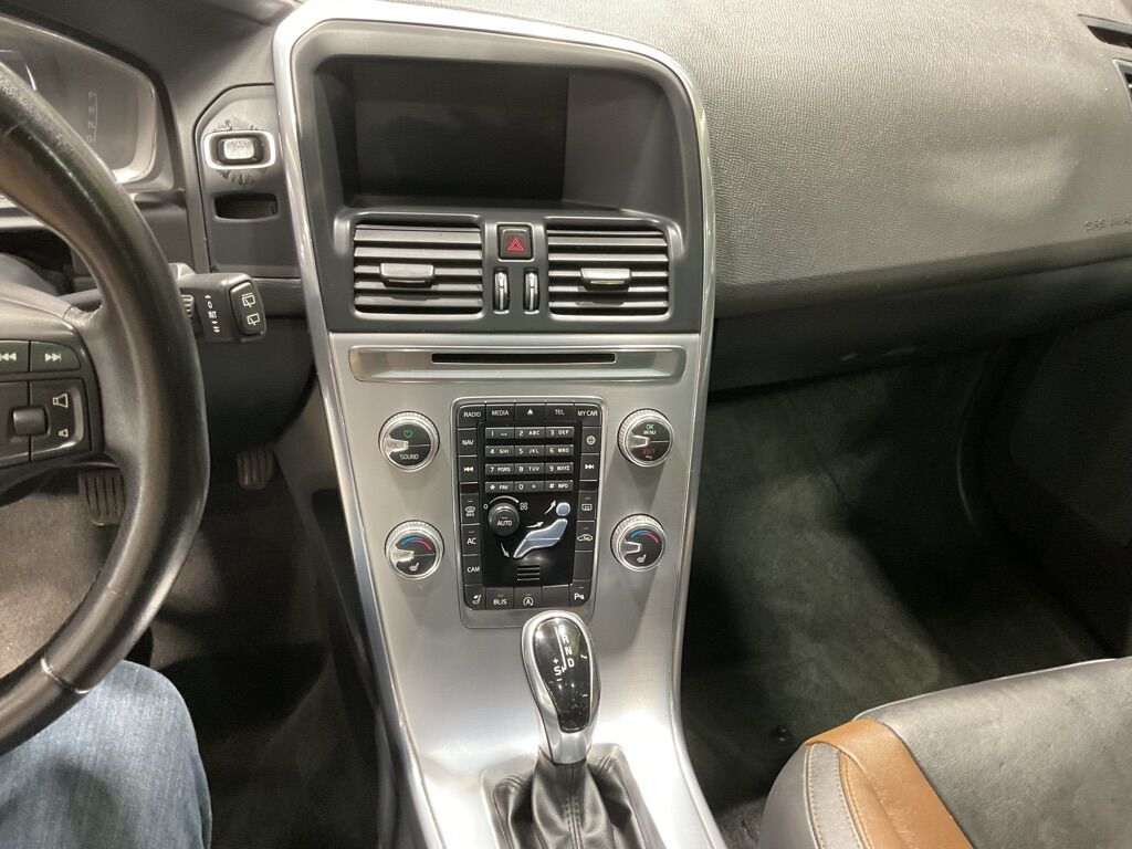 2017 Volvo XC60  - MCCJ Auto Group
