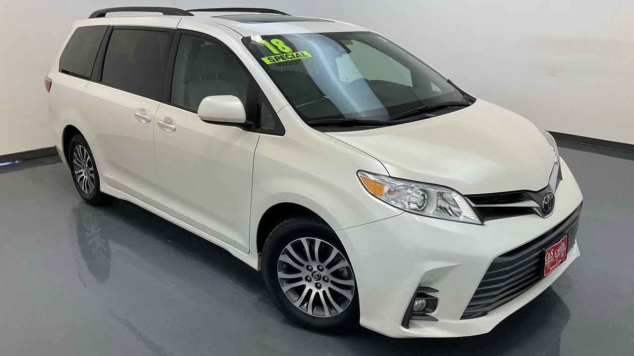 2018 Toyota Sienna 5D Wagon 8 Pass  - 17478  - C & S Car Company