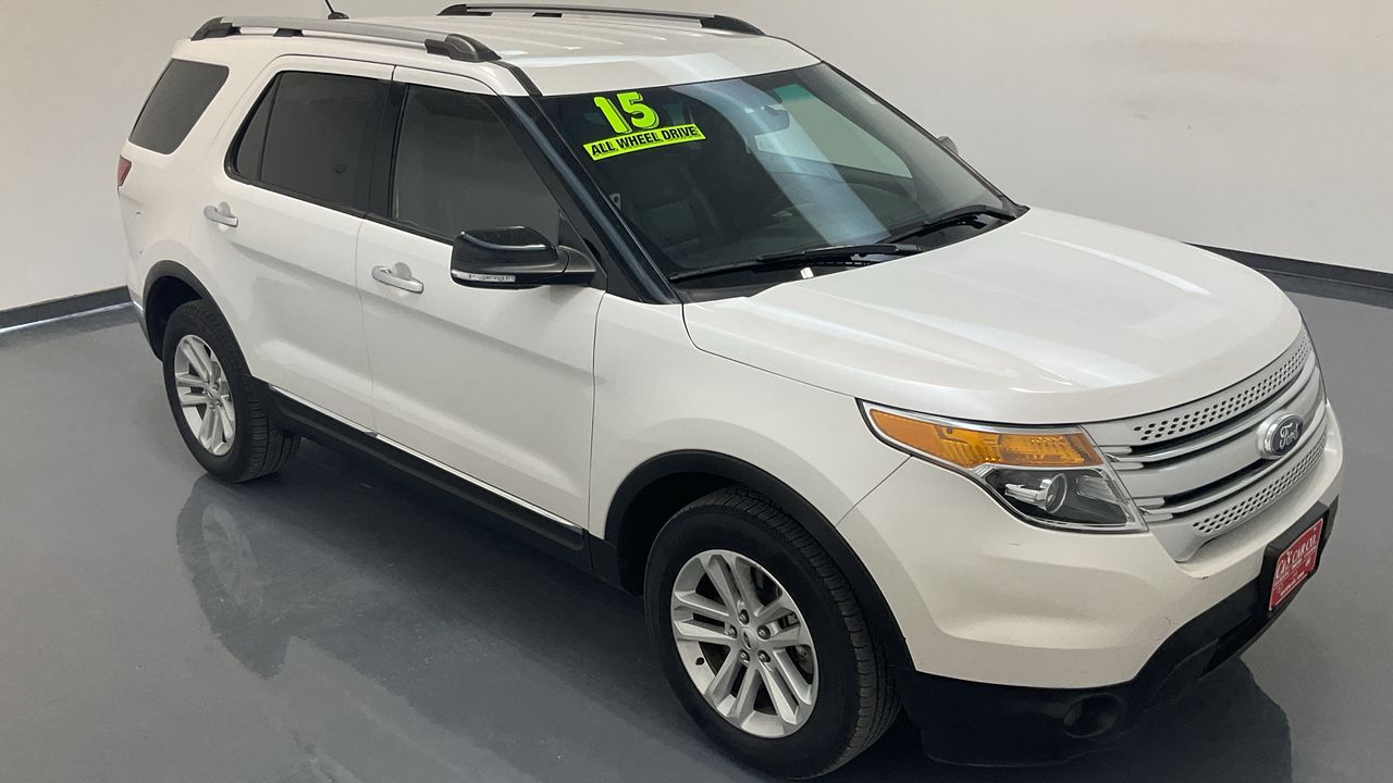 2015 Ford Explorer 4D SUV 4WD  - 17901  - C & S Car Company